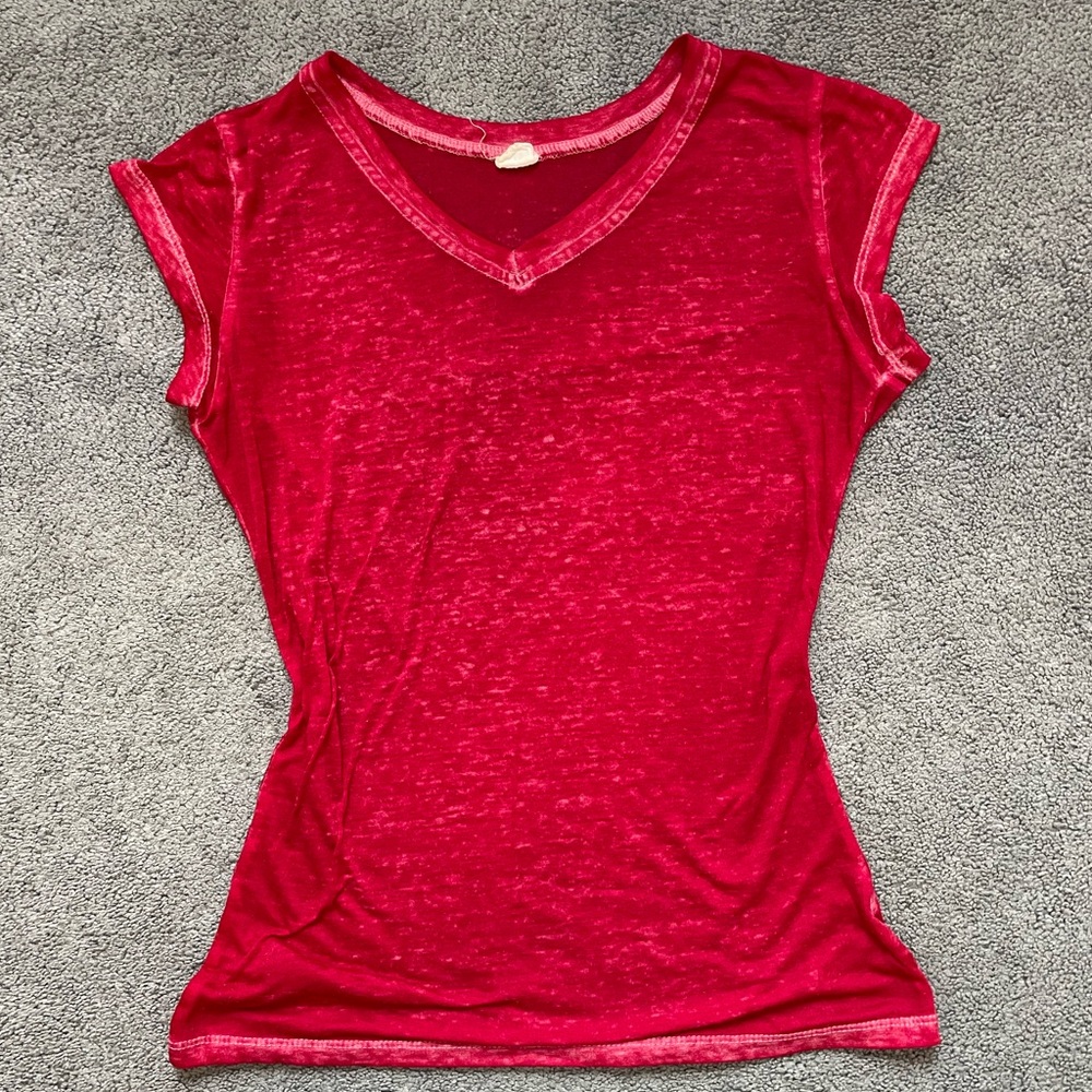 Exist Women's Red Short Sleeve V-Neck Tee